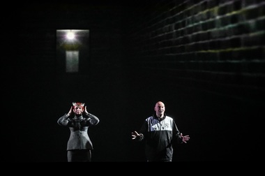 „Sunt o babă comunistă”, „Iubire cu năbădăi”, „Mici crime conjugale”, „Macbeth”, între reprezentaţiile Teatrului „Radu Stanca” Sibiu în lunile mai şi iunie
