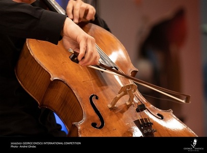 Concursul „Enescu”: 23 de violoncelişti în recital pe www.festivalenescu.ro  