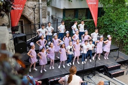 Peste 3.000 de copii din Cantus Mundi vor sărbători „Ora Copiilor” de 1 Iunie