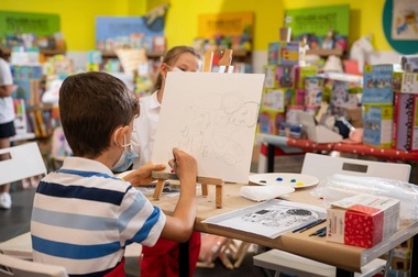 PROGRAM Ziua Internaţională a Copilului - Intrare gratuită la Art Safari, vizită la Camera Deputaţilor, premieră la "Ţăndărică", ateliere creative cu scriitori şi cărţi la Bookfest, festival de arte în Parcul Sebastian