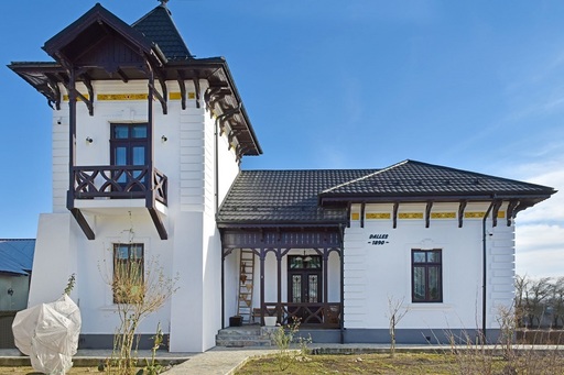 Conacul "Dalles", reşedinţă istorică din Dâmboviţa, se vinde cu 229.000 de euro - FOTO