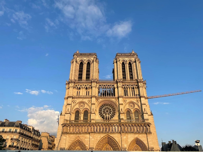 Catedrala Notre-Dame din Paris urmează să fie redeschisă publicului în 2024