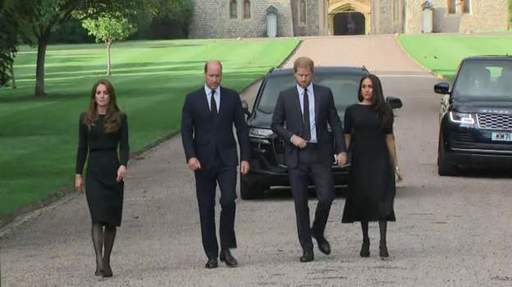 Meghan Markle şi-a întrerupt podcastul său de pe Spotify după moartea reginei Elizabeth II