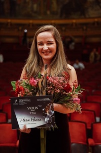 Violonista româncă Maria Marica a câştigat Finala Concursului Internaţional "George Enescu" 2022, Secţiunea Vioară