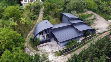 Un nou muzeu de artă contemporană va fi deschis în satul Slon, judeţul Prahova 