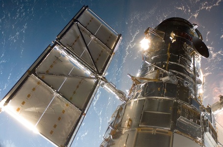 NASA şi SpaceX plănuiesc să actualizeze telescopul Hubble pentru a-i creşte durata de viaţă