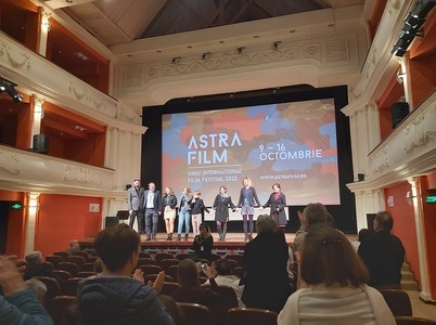 Astra Film Festival - Documentarul „Dilema sfântă”, care pune în discuţie regândirea legii celibatului în cadrul Bisericii Catolice, prezentat în premieră mondială la Sibiu - VIDEO