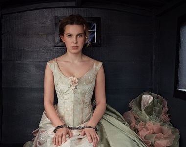 "Enola Holmes 2", cu Millie Bobby Brown, Henry Cavill şi Helena Bonham Carter în rolurile principale, va avea premiera mondială pe 4 noiembrie la Netflix - FOTO/ VIDEO