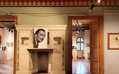 Cea mai mare expoziţie din România dedicată artiştilor Goya şi Dali, la Castelul Cantacuzino din Buşteni