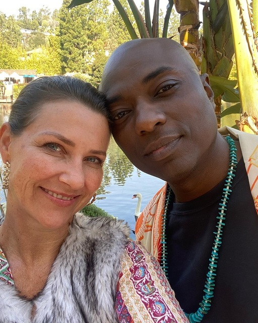 Prinţesa Märtha-Louise a Norvegiei a anunţat că renunţă la atribuţiile ei oficiale pentru logodnicul şaman - VIDEO