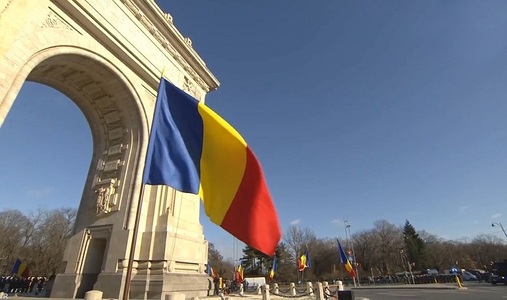 Programe speciale de Ziua Naţională la Televiziunea Română - Parada de la Arcul de Triumf, spectacol de la Sibiu, concerte, ediţii speciale