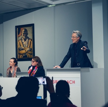 Un autoportret remarcabil al expresionistului Max Beckmann a doborât recordul pentru o operă de artă vândută la licitaţie în Germania