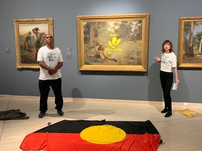 Un alt atac asupra operelor de artă - Tablou de Frederick McCubbin, deteriorat de activişti pentru climă în Australia - VIDEO