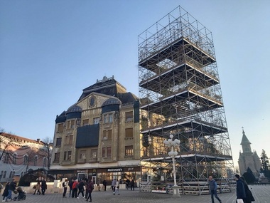 Pepiniera. 1306 plante pentru Timişoara, o intervenţie de MAIO Architects. Peisagist: „Instalaţia asta nu are în sine viaţa ei, ci trăieşte prin relaţiile vizuale pe care le are cu oraşul”