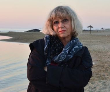 A murit Doina Botez, artista care l-a desenat pe Arpagic, personajul creat de Ana Blandiana şi care i-a adus artistei şi interdicţia de a mai ilustra cărţi în România - FOTO