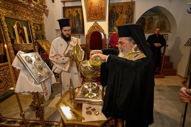 Uleiul folosit la încoronarea regelui Charles III la a fost binecuvântat la Ierusalim - FOTO