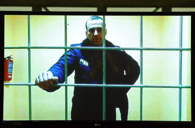 Opozantul rus Aleksei Navalnăi îi salută „pe cei care înfruntă monstrul dictaturii”, după ce documentarul care îi este dedicat a câştigat premiul Oscar