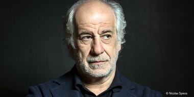 Actorul italian Toni Servillo, cunoscut din „La Grande Bellezza”, a leşinat pe scena Teatrului Odeon din Paris