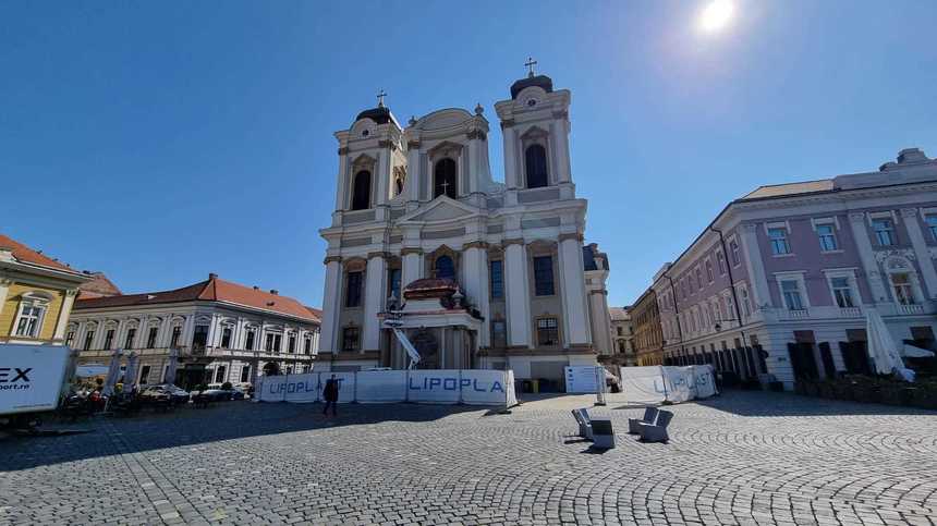 Domul romano-catolic din Timişoara îşi redeschide porţile după 4 ani, la finalizarea lucrărilor de restaurare - FOTO