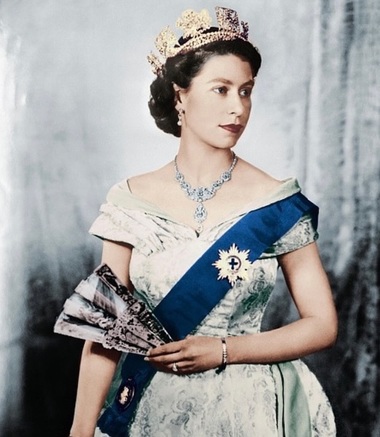 Prinţul William i-a adus un omagiu bunicii sale care ar fi împlinit 97 de ani, publicând o fotografie inedită - FOTO