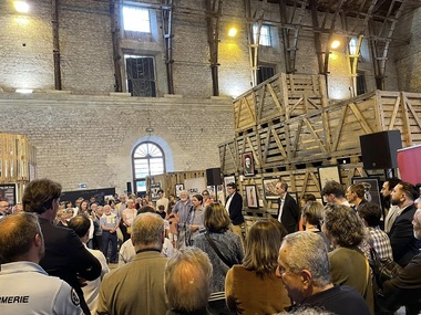 O expoziţie itinerantă Banksy prezintă 260 de lucrări