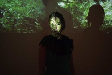 Lucrarea video „Ocean Glory” a artistei islandeze Hulda Rós Gudnadóttir, prezentată la galeria Gaep