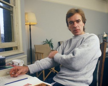 Martin Amis, unul dintre cei mai celebri scriitori britanici ai generaţiei sale, a murit la 73 de ani