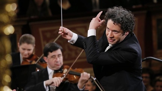 Dirijorul Gustavo Dudamel a demisionat de la Opera din Paris