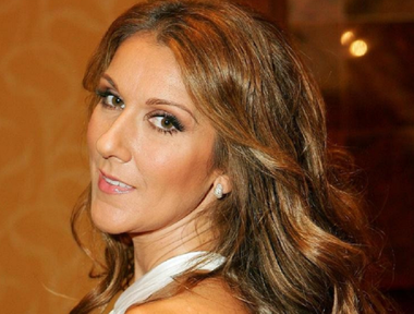 Céline Dion îşi anulează concertele prevăzute până în aprilie 2024 în Europa, în turneul Courage World Tour, pentru a-şi continua tratamentul împotriva ”sindromului omului rigid”, o patologie neurologică extrem de rară