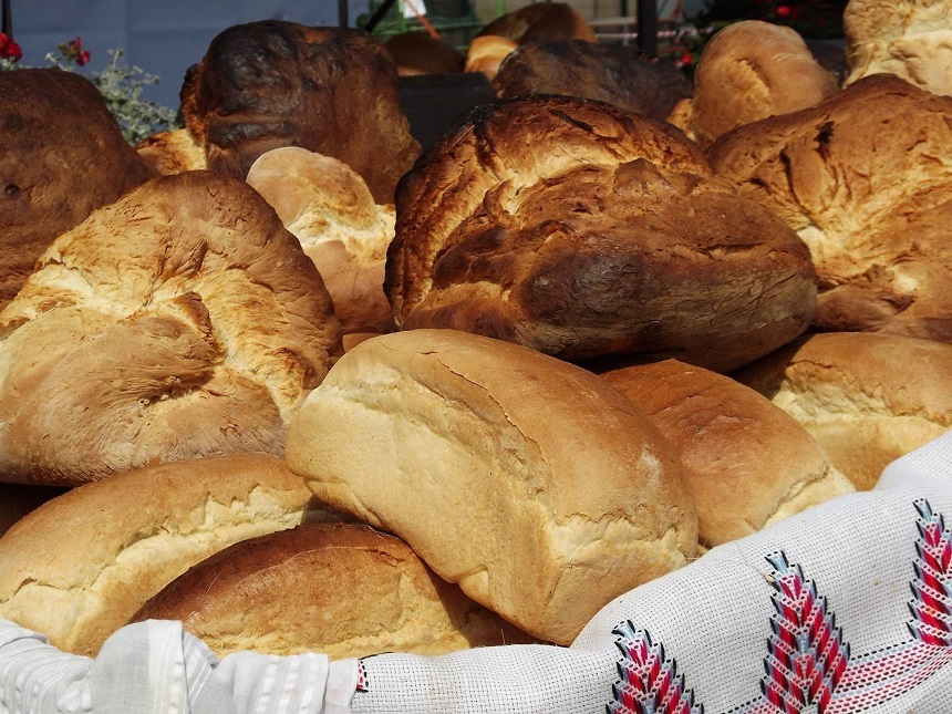 Pita de Pecica, unul dintre cele mai puternice branduri gastronomice româneşti, a devenit produs de origine protejată