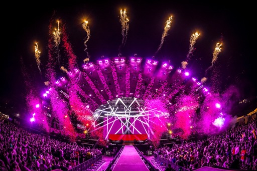Neversea 2023 – Peste 72.000 de fani au fost prezenţi în a doua zi a festivalului. Steva Aoki a avut 20 de torturi pentru momentul „Cake me”
