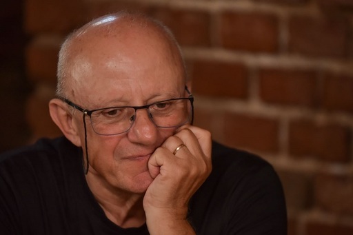 Actorul şi regizorul Mihai Mălaimare va juca în weekend ultimele sale spectacole de la Teatrul Masca