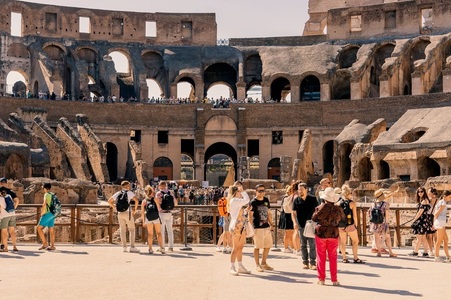 Roma se luptă cu şobolanii de la Colosseum - VIDEO