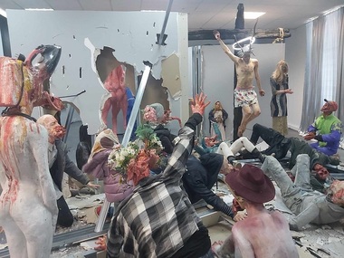 Deputat independent cere socoteală ministrului Turcan legat de o expoziţie din Art Safari pe care o consideră „o blasfemie”. Vasile Bănescu a descris expoziţia drept „un sacrilegiu inclusiv pentru Artă”