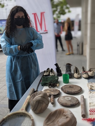 Muzeul Abandonului revine în spaţiul virtual. Banalitatea răului din sistemul de protecţie a copilului din perioada comunistă şi postcomunistă, expusă în spaţiul din Amzei 13