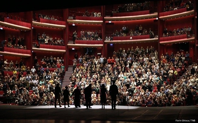 Teatrul Naţional Bucureşti începe noua stagiune din 17 septembrie şi anunţă spectacole puse în scenă de Tompa Gabor, Silviu Purcărete, Gelu Colceag şi Oana Pellea