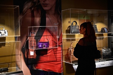 Experienţe multisenzoriale marca Madrigal, poveşti de noapte ale Bucureştiului şi primul design show în colaborare cu V&A, Londra, la noua ediţie Art Safari 