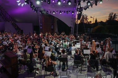 Mai mult de 400 de instrumentişti şi artişti lirici, în deschiderea stagiunii de la Filarmonica Banatul Timişoara