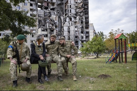 „Slava Ukraini”, un documentar eveniment realizat în inima conflictului din Ucraina, la TVR Info
