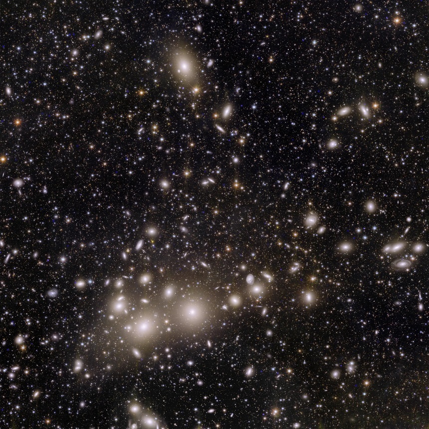Telescopul Euclid a transmis primele imagini despre "universul întunecat"
