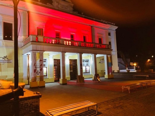Conducerea Filarmonicii Sibiu, după acuzaţiile sindicaliştilor: Susţinerea audiţiilor individuale este o practică uzuală în vederea îmbunătăţirii performanţelor profesionale

