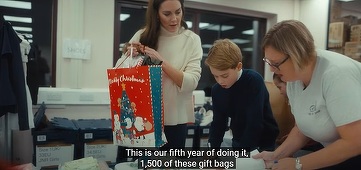 Palatul Kensington a publicat un videoclip în care Prinţesa de Wales şi copiii ei împachetează pungi de cadouri pentru nevoiaşi