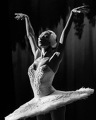 Iana Salenko şi Julian MacKay vin la Bucureşti pentru Gala Internaţională de Balet „Once Upon a Winter’s Dream” de la TNB - VIDEO