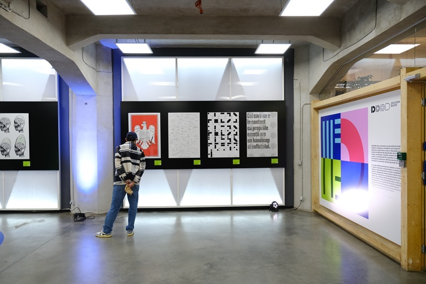Expoziţia „Graphic Highlights”, demers de promovare a tinerilor artişti, s-a deschis la Palatul Universul