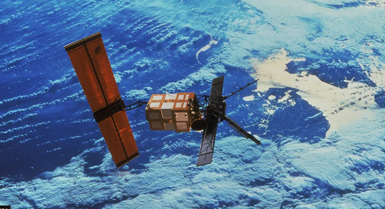 "Satelitul bunic" - un satelit european de pionierat - va cădea pe Pământ în următoarele ore / Cea mai mare parte va arde în timpul căderii