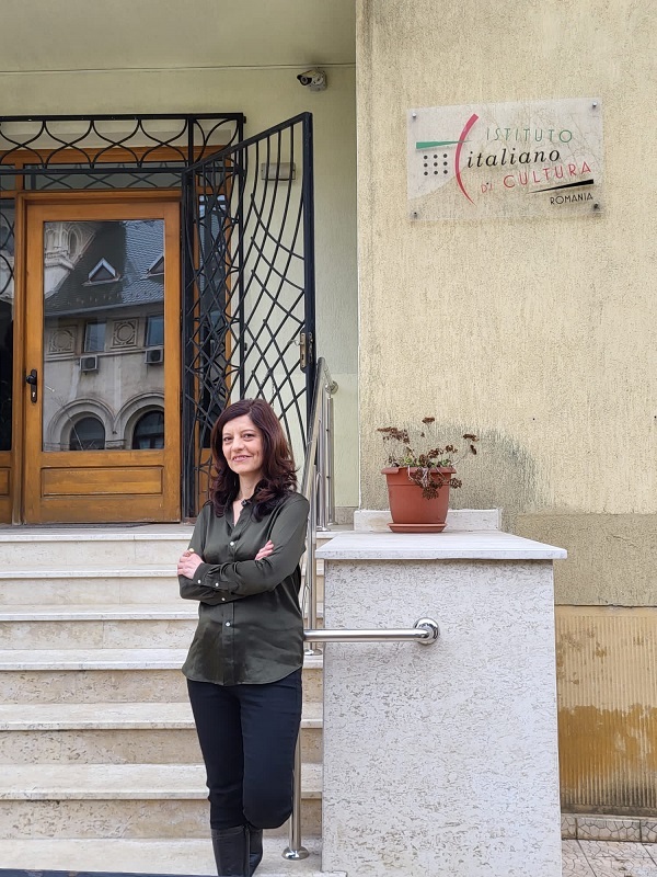 Laura Napolitano, director al Institutului Italian de Cultură, despre Visuali Italiane: „Filmele de autor, un semn de sănătate pentru industrie”