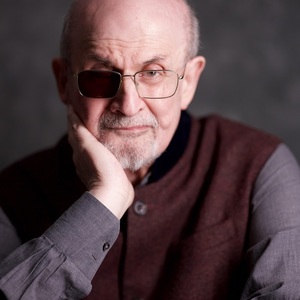 Inteligenţa artificială poate cuceri scenaristica şi anumite genuri literare, spune Salman Rushdie
