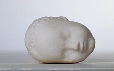 Lumea poetică a sculptorului Constantin Brâncuşi, într-o retrospectivă cu peste 120 de sculpturi şi 400 de lucrări la Centre Pompidou