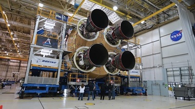 Seria "NASA: Culisele Inovaţiilor", o călătorie plină de descoperiri spaţiale, dar şi programe speciale despre importanţa mediului înconjurător, între noutăţile lunii aprilie la National Geographic