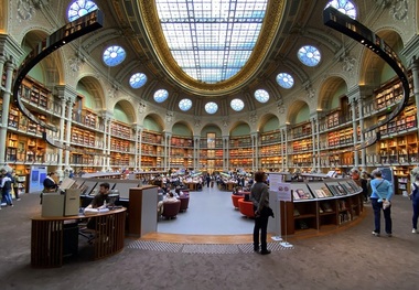 Biblioteca Naţională a Franţei a plasat în carantină cărţile decorate cu arsenic. O antologie bilingvă de poezie românească realizată de Henry Stanley în 1856, între volumele analizate